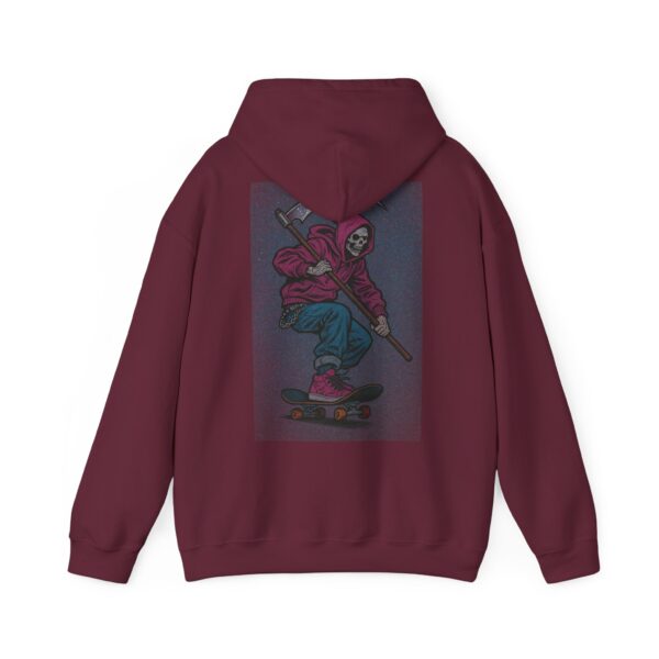 Vibrant Skateboarder Hoodie - Unisex Heavy Blend Sweatshirt, Trendy Streetwear, Cool Gift for Skaters, Casual Wear, Seasonal Style – Bild 26
