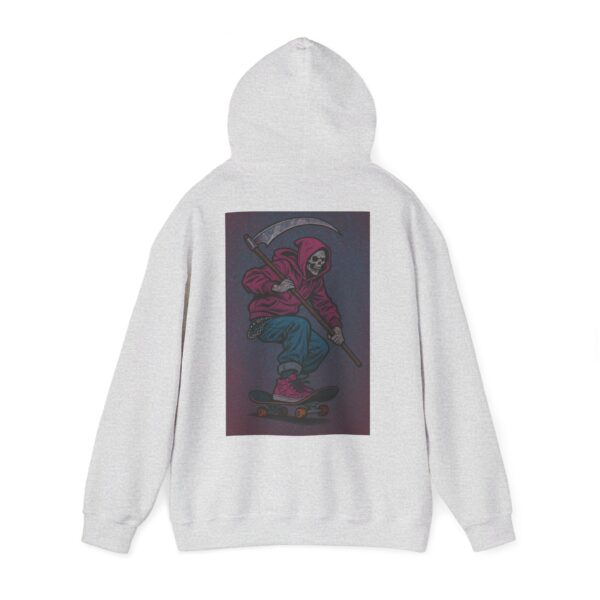 Vibrant Skateboarder Hoodie - Unisex Heavy Blend Sweatshirt, Trendy Streetwear, Cool Gift for Skaters, Casual Wear, Seasonal Style – Bild 7