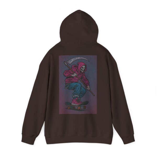 Vibrant Skateboarder Hoodie - Unisex Heavy Blend Sweatshirt, Trendy Streetwear, Cool Gift for Skaters, Casual Wear, Seasonal Style – Bild 31