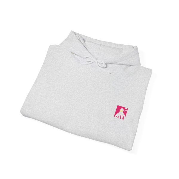 Vibrant Skateboarder Hoodie - Unisex Heavy Blend Sweatshirt, Trendy Streetwear, Cool Gift for Skaters, Casual Wear, Seasonal Style – Bild 8